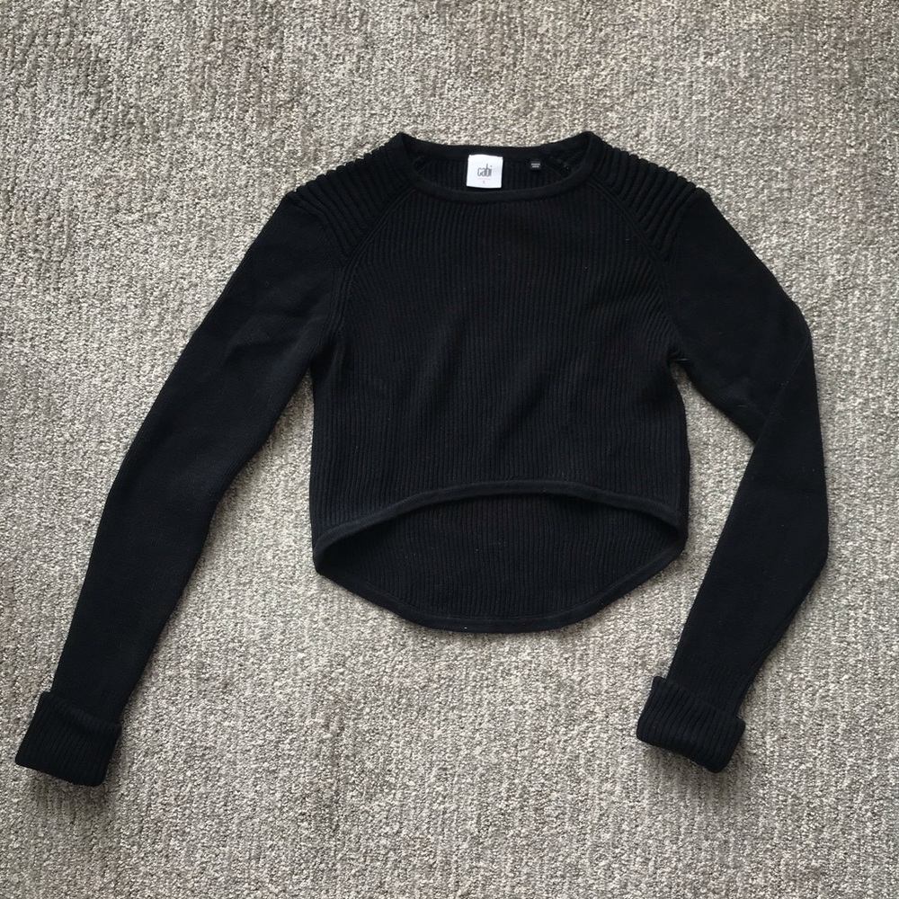 EUC Cabi black cropped asymmetrical sweater